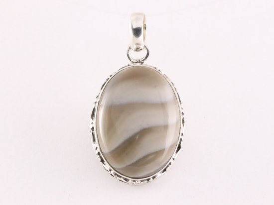 Bewerkte zilveren hanger met flint agaat afbeelding 1