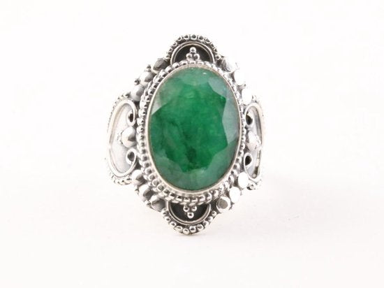 Bewerkte zilveren ring met smaragd afbeelding 4