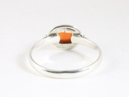 Fijne bewerkte zilveren ring met carneool afbeelding 3