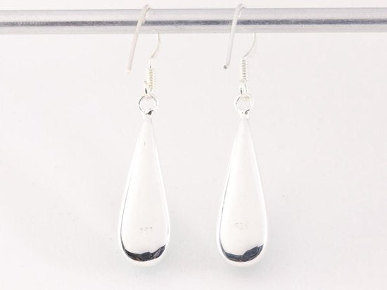 Lange druppelvormige zilveren oorbellen met blauwe agaat afbeelding 3