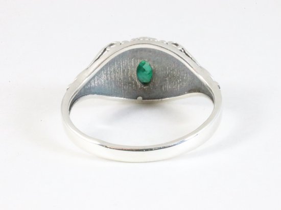 Fijne bewerkte zilveren ring met smaragd afbeelding 3
