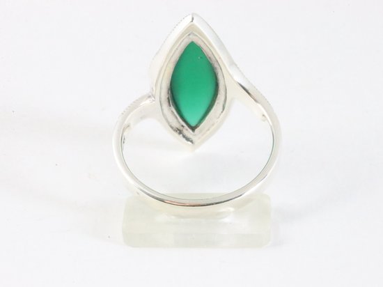 Langwerpige zilveren ring met groene agaat en marcasiet afbeelding 3