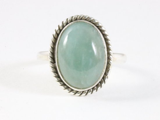 Bewerkte ovale zilveren ring met gestreepte onyx afbeelding 4