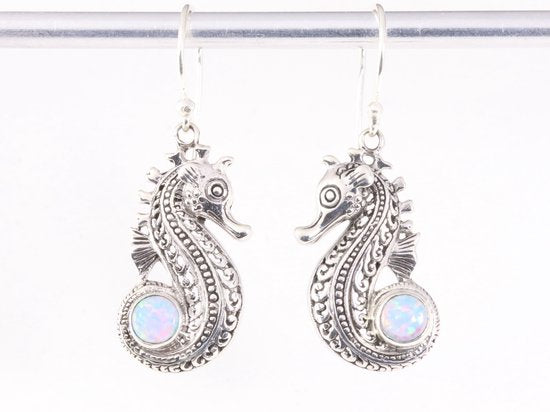 Zilveren zeepaardjes oorbellen met Australische opaal afbeelding 4