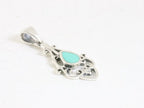 Fijne opengewerkte zilveren hanger met groene turkoois aan ketting afbeelding 2