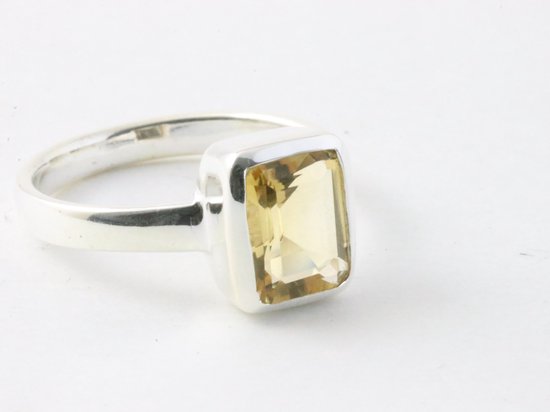 Hoogglans zilveren ring met citrien afbeelding 1