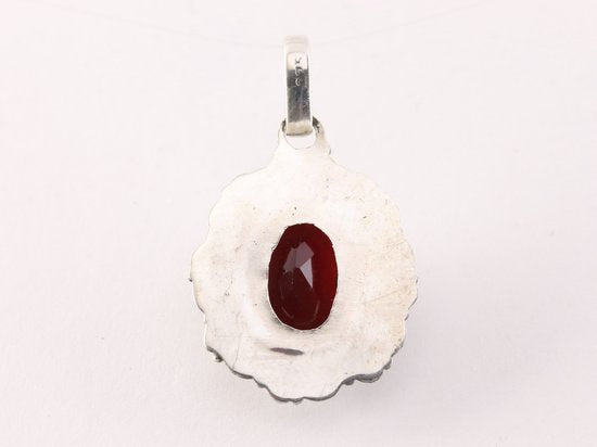 Bewerkte zilveren hanger met granaat afbeelding 3