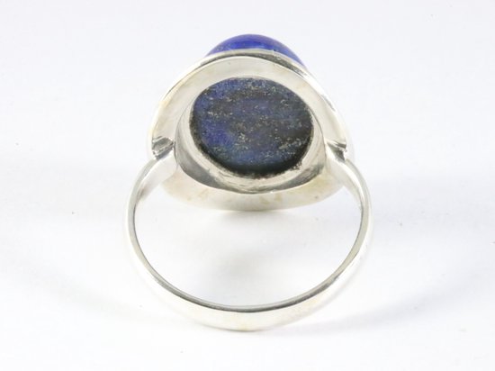 Bewerkte zilveren ring met lapis lazuli afbeelding 3