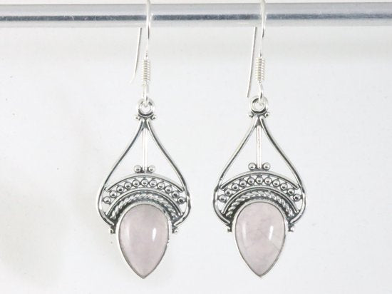 Opengewerkte zilveren oorbellen met rozenkwarts afbeelding 4