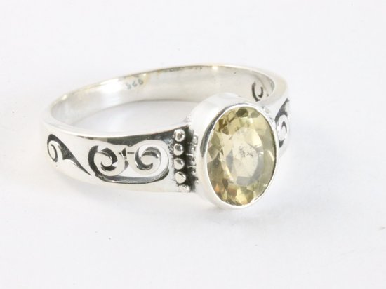 Fijne opengewerkte hoogglans zilveren ring met citrien afbeelding 1