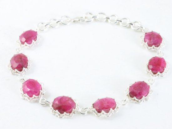 Bewerkte zilveren armband met robijn afbeelding 1