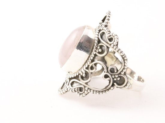 Bewerkte zilveren ring met rozenkwarts afbeelding 2