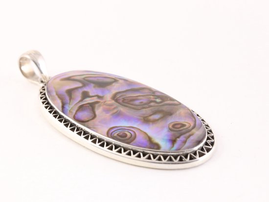 Bewerkte ovale zilveren hanger met grote abalone schelp aan ketting afbeelding 2