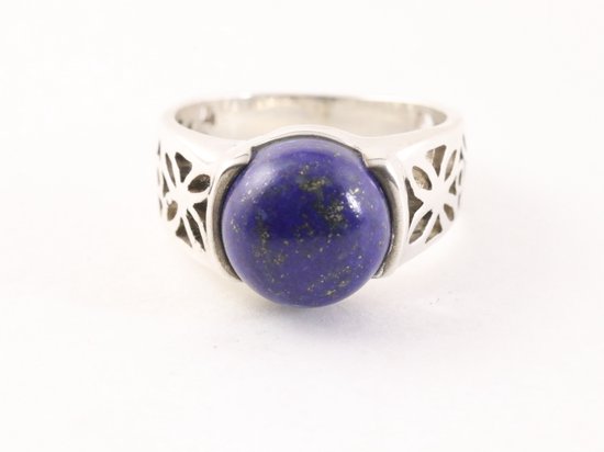 Opengewerkte zilveren ring met lapis lazuli afbeelding 4