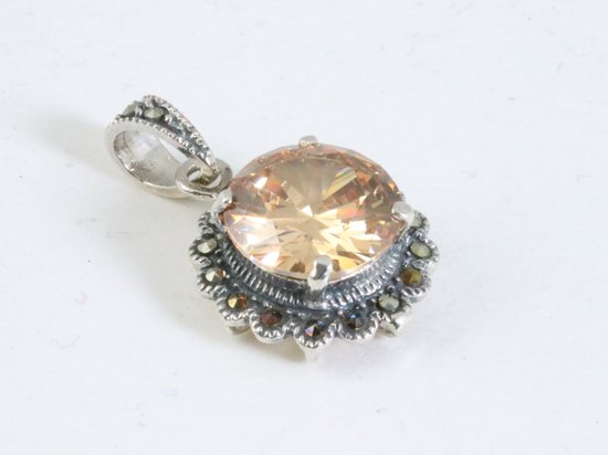 Ronde zilveren hanger met citrien en marcasiet afbeelding 2