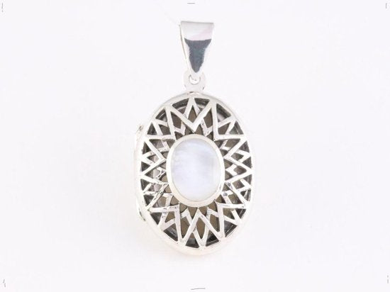 Ovaal opengewerkt zilveren medaillon met parelmoer afbeelding 4