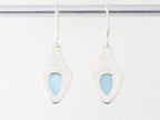 Fijne bewerkte zilveren oorbellen met blauwe chalcedoon afbeelding 3