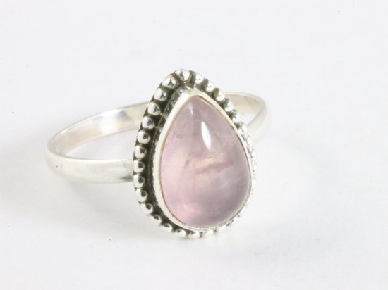 Bewerkte zilveren ring met rozenkwarts afbeelding 1