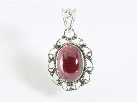 Opengewerkte zilveren hanger met granaat afbeelding 4