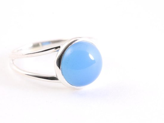 Fijne opengewerkte zilveren ring met blauwe chalcedoon afbeelding 1