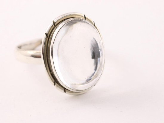Ovale zilveren ring met bergkristal afbeelding 1
