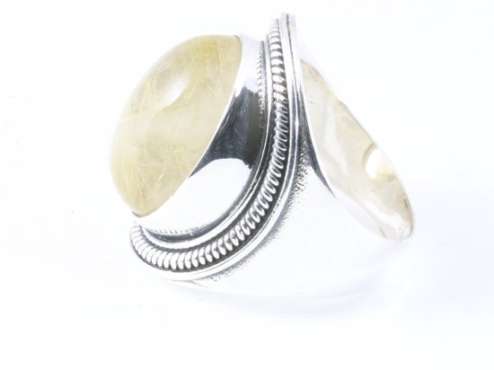 Bewerkte zilveren ring met gouden rutielkwarts afbeelding 2