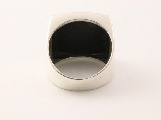 Hoogglans zilveren zegelring met onyx afbeelding 2