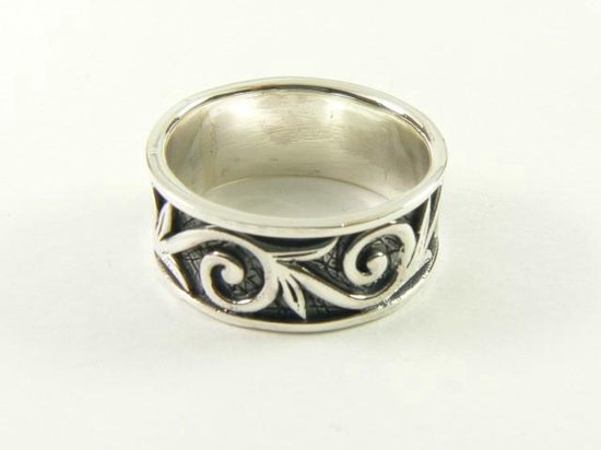 Zilveren ring met fantasiegravering afbeelding 2