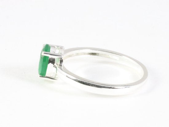 Fijne hoogglans zilveren ring met smaragd afbeelding 2