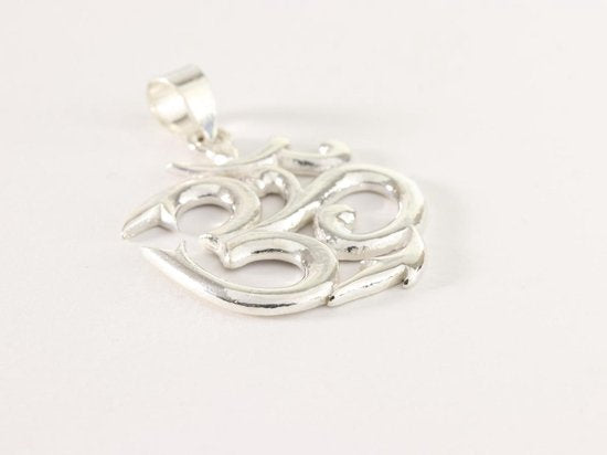 Grote zilveren ohm hanger afbeelding 3