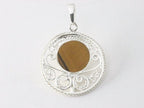 Ronde opengewerkte zilveren hanger met tijgeroog afbeelding 3