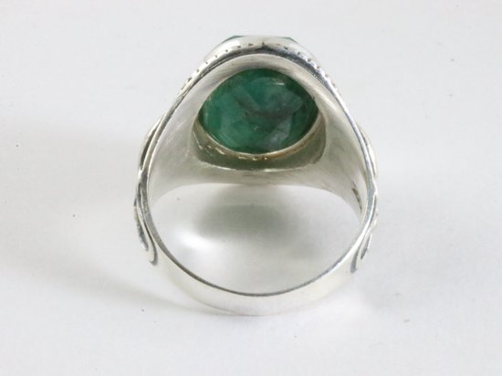 Zware bewerkte zilveren ring met smaragd afbeelding 3