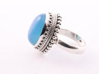 Zware bewerkte zilveren ring met blauwe chalcedoon afbeelding 3