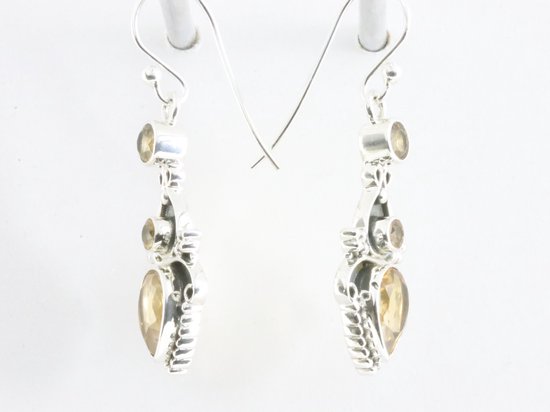 Bewerkte zilveren oorbellen met citrien afbeelding 2