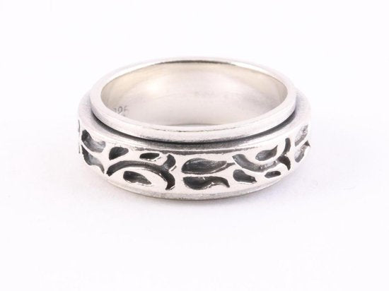 Zilveren geluksring met tulpen gravering afbeelding 1