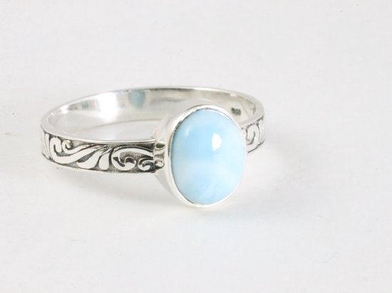 Fijne bewerkte zilveren ring met larimar afbeelding 1