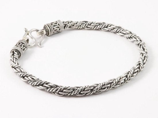 Gevlochten zilveren armband afbeelding 2