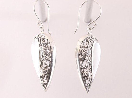 Traditionele bewerkte zilveren oorbellen met parelmoer en schildpadden afbeelding 2