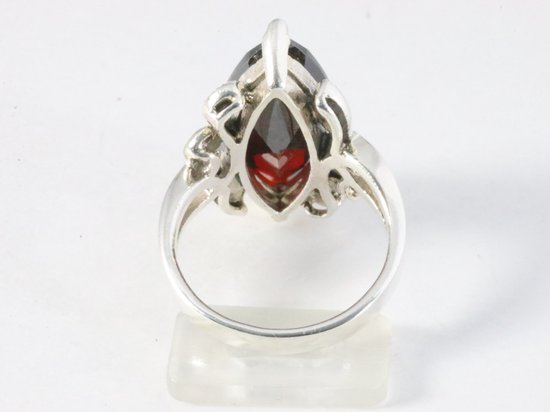 Zware zilveren ring met granaat en marcasiet afbeelding 3