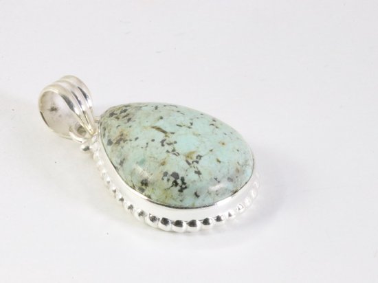 Bewerkte druppelvormige zilveren hanger met Noorse groene turkoois aan ketting afbeelding 2