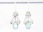 Opengewerkte zilveren oorbellen met blauwe chalcedoon afbeelding 2