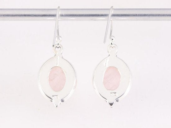Bewerkte ovale zilveren oorbellen met rozenkwarts afbeelding 3