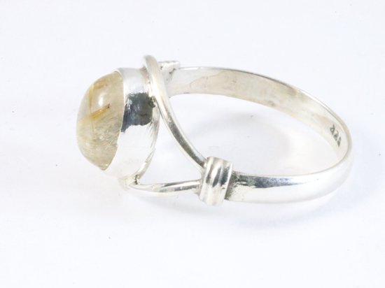 Opengewerkte zilveren ring met gouden rutielkwarts afbeelding 2