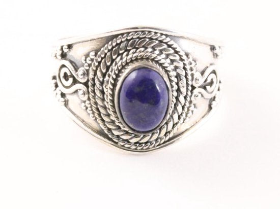 Bewerkte zilveren ring met lapis lazuli afbeelding 4