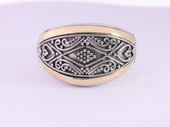 Traditionele bewerkte zilveren ring met 18k gouden banden afbeelding 3