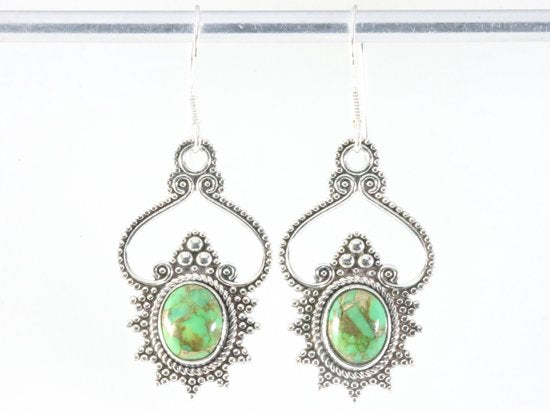 Bewerkte zilveren oorbellen met groene koperturkoois afbeelding 3