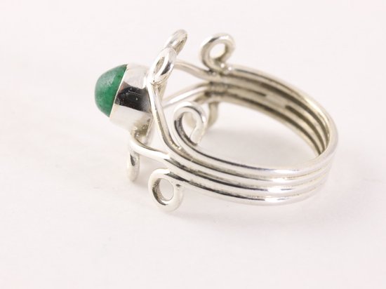 Fijne opengewerkte zilveren ring met jade afbeelding 2