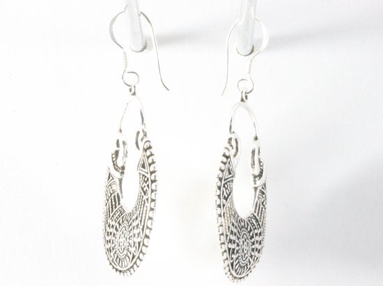 Traditionele bewerkte zilveren oorbellen afbeelding 2