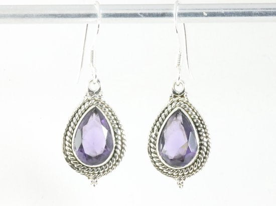 Bewerkte zilveren oorbellen met amethist afbeelding 1