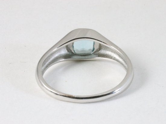 Hoogglans zilveren ring met aquamarijn afbeelding 3